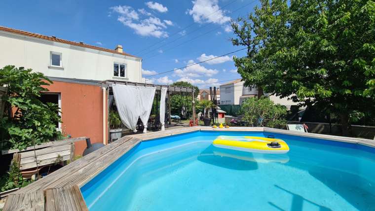 Maison Les Sorinieres 126 m2, 4 chambres, piscine hors-sol
