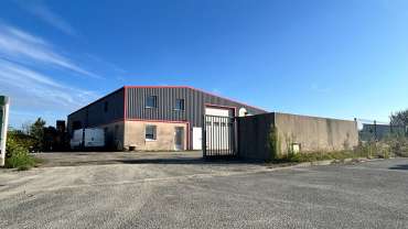 Local d’activité La Planche environ 640 m2 divisibles