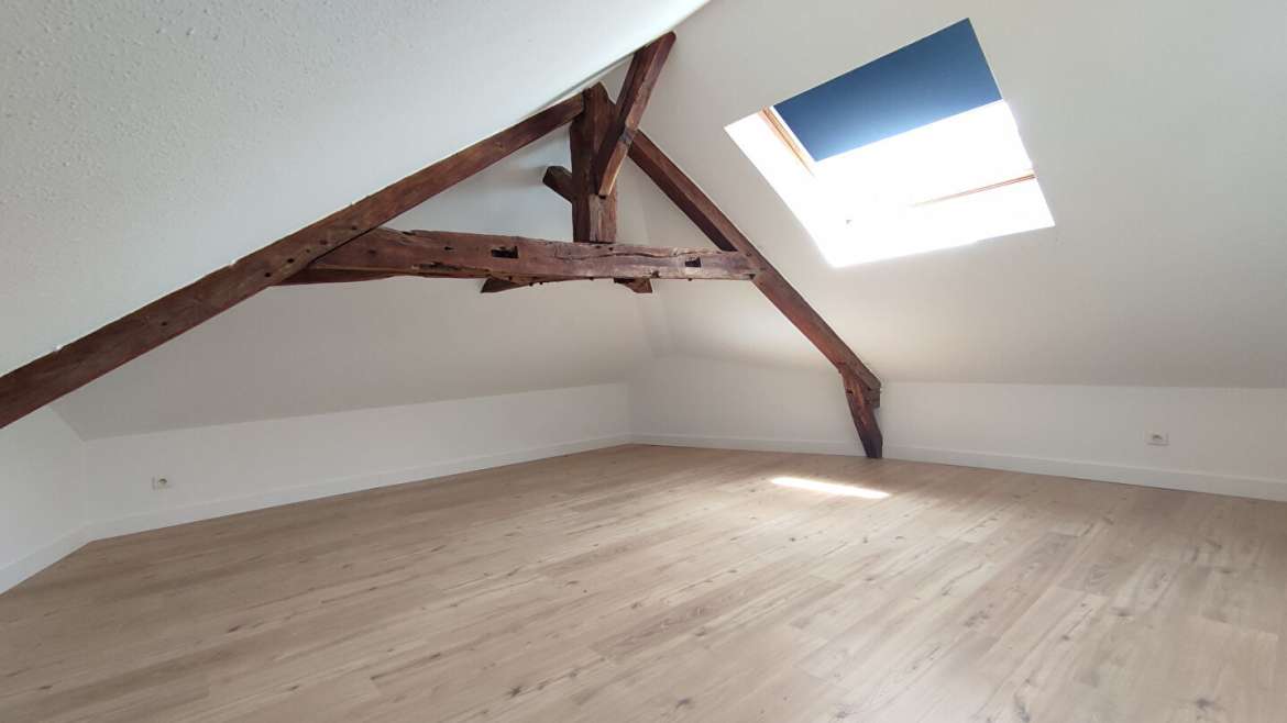 ROUTE DE RENNES – Duplex atypique récemment rénové