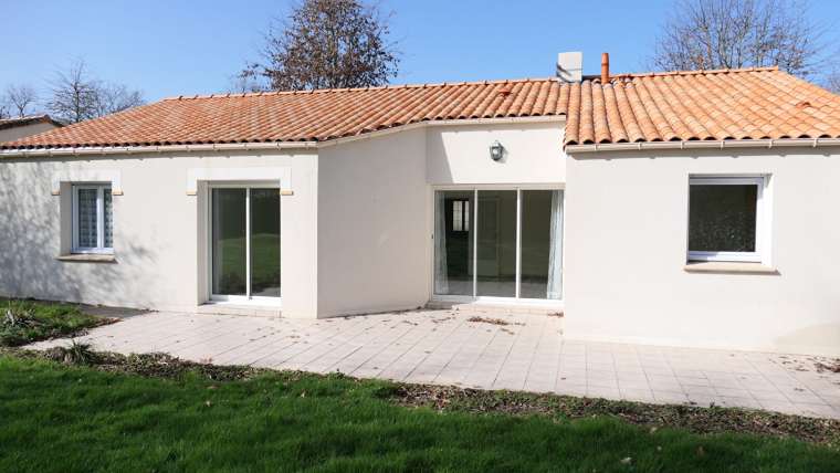Maison Plain-Pied – 3 chambres + bureau – Les Sorinieres