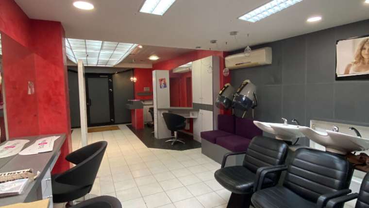 Local commercial – Zola Dervalières