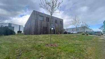 Local d&rsquo;activité La Chevroliere 11 pièce(s) 500 m2