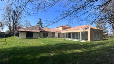 Maison Reze 7 pièce(s) 167 m2 + Piscine interieure