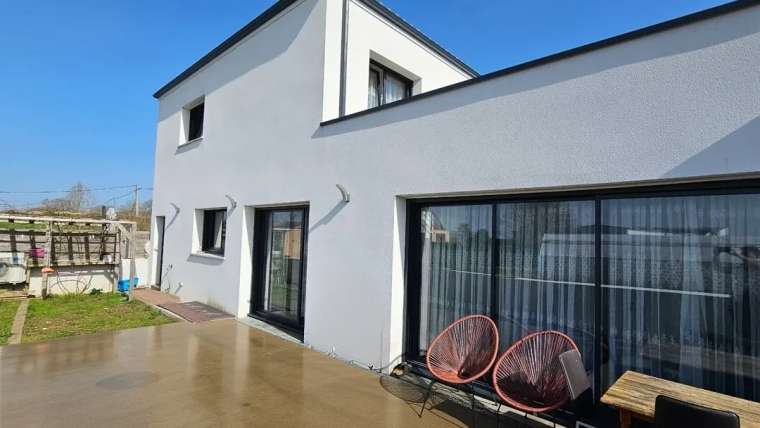 Maison contemporaine Les Sorinieres – 140 m2 – Classement énergétique A