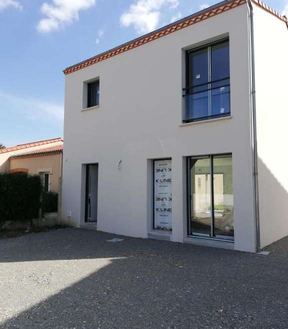 Maison neuve 3 chambres.