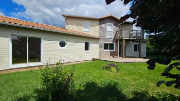 Maison d&rsquo;architecte à Saint Philbert De Grand Lieu, 170 m2, 4 chambres